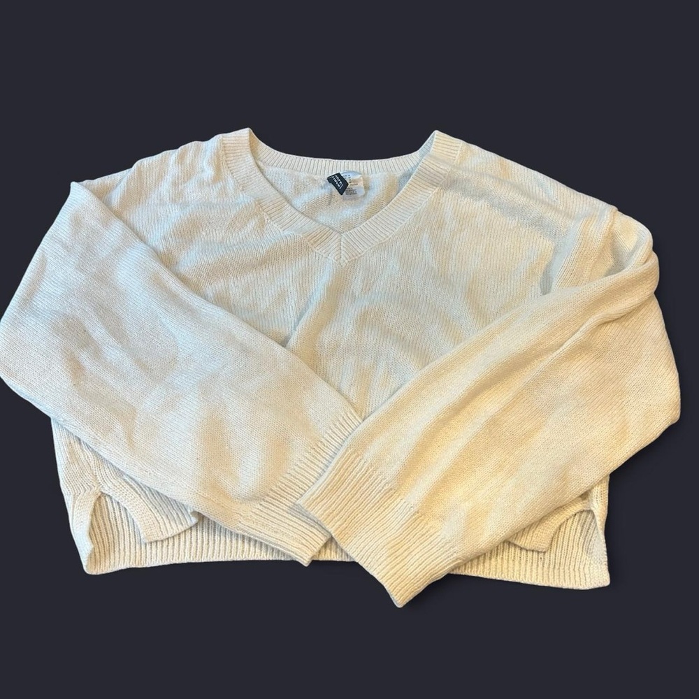 H&M Cream V-Neck Sweater